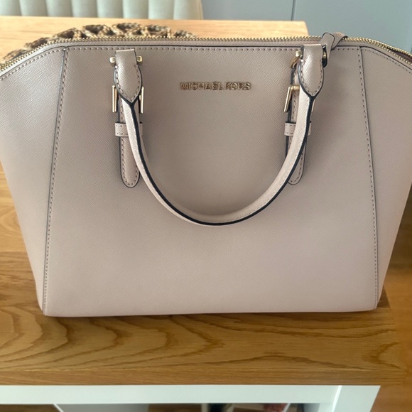 Michael Kors Light Pink Satchel - Picture 1 of 6